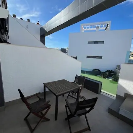 Oasis - Floor With Seaview Torrevieja